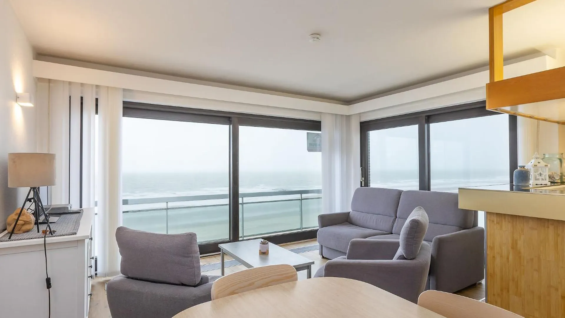 Corner Apartment On 5Th Floor Middelkerke